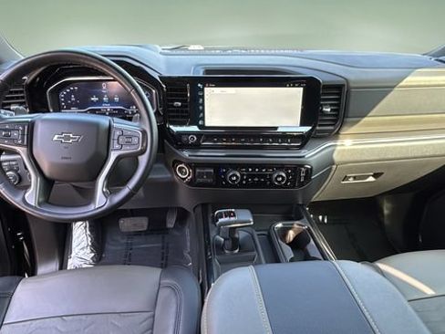 Used 2024 Chevrolet Silverado 1500 ZR2 w/ Technology Package AWD/4WD image 16