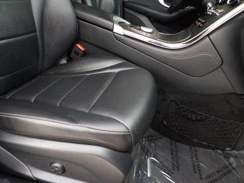 Used 2019 Mercedes-Benz GLC 350e 4MATIC image 26