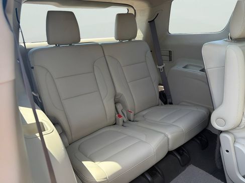 Used 2018 GMC Acadia Denali FWD image 23