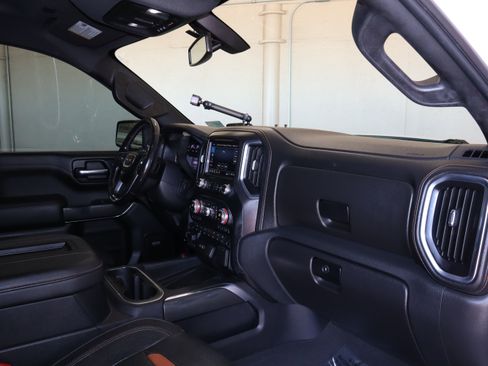 Used 2019 GMC Sierra 1500 AT4 w/ AT4 Premium Package AWD/4WD image 39