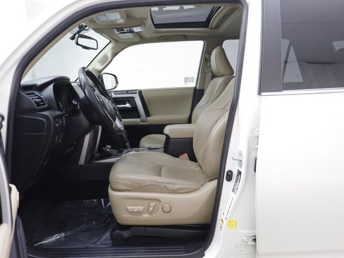 Used 2014 Toyota 4Runner Limited image 5