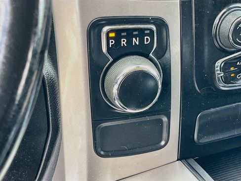 Used 2017 RAM 1500 Big Horn RWD image 17