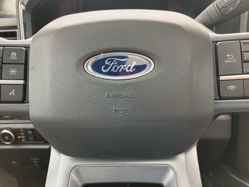 Used 2023 Ford F250 Lariat w/ Lariat Ultimate Package AWD/4WD image 21