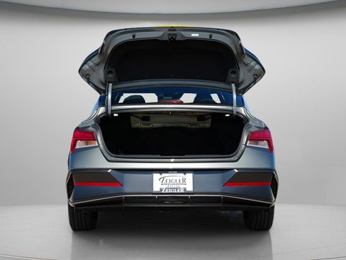 New 2026 Hyundai Elantra SEL Sport Premium FWD image 10