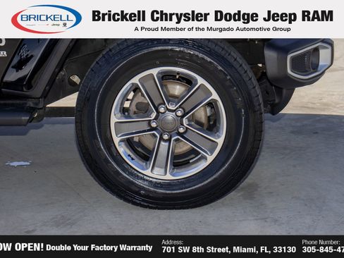 Used 2021 Jeep Wrangler Unlimited Sahara image 39