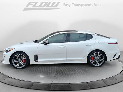 Used 2020 Kia Stinger GT2 AWD/4WD image 5