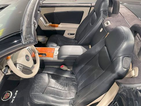 Used 2005 Cadillac XLR image 44