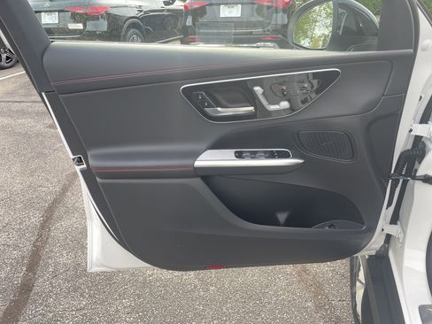 New 2026 Mercedes-Benz GLC 43 AMG 4MATIC image 17