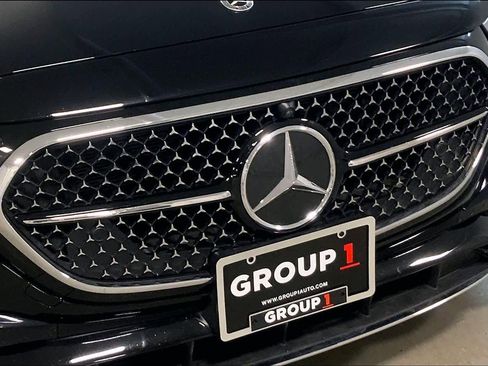 Used 2025 Mercedes-Benz E 350 Sedan image 32
