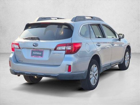 Used 2015 Subaru Outback 2.5i Premium AWD/4WD image 6