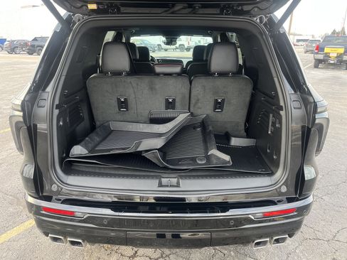 Used 2025 Chevrolet Traverse RS w/ LPO, Floor Liner Package image 20