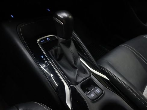 Used 2022 Toyota Corolla XSE FWD image 26