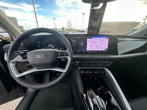 New 2025 Audi Q5 Premium Plus w/ Premium Plus image 16