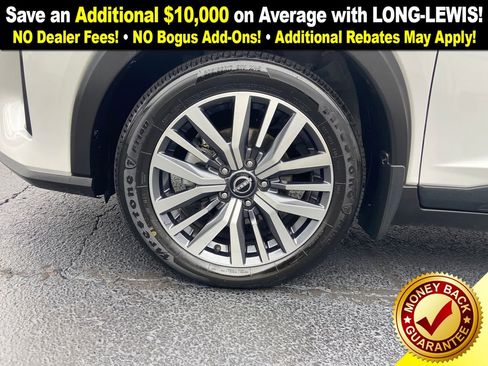 Used 2024 Nissan Kicks SV image 30