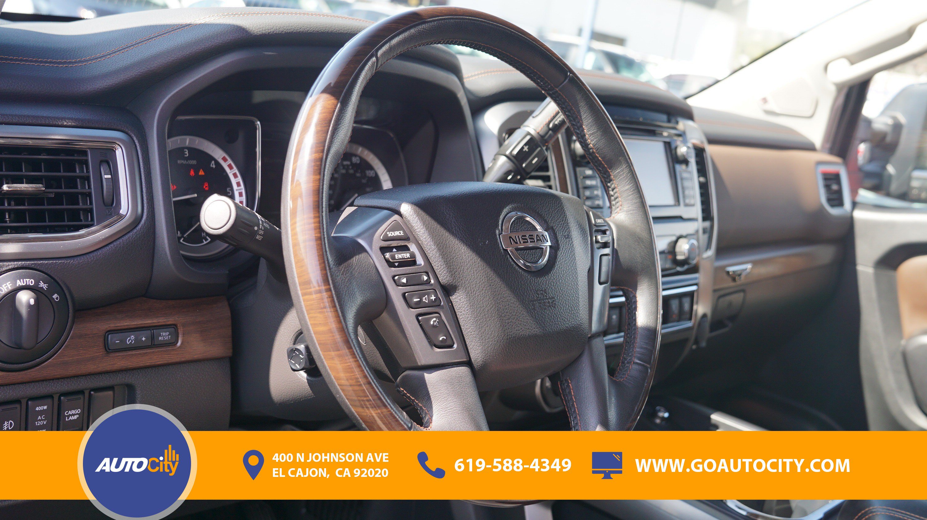 Used 2018 Nissan Titan Platinum Reserve w/ Platinum Utility Package AWD/4WD image 19
