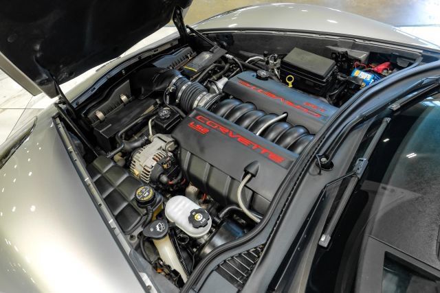 Used 2005 Chevrolet Corvette Coupe w/ Preferred Equipment Group RWD image 43
