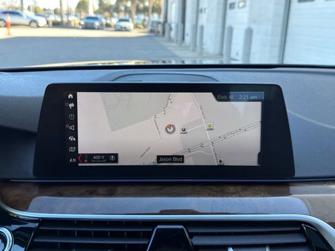 Used 2018 BMW 530e xDrive image 5