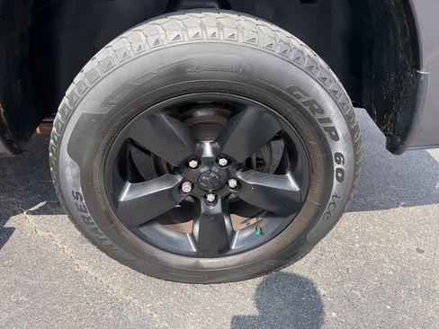 Used 2020 RAM 1500 Express w/ Wheel & Sound Group AWD/4WD image 42