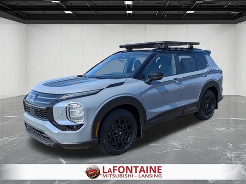 New 2026 Mitsubishi Outlander Trail Edition image 1