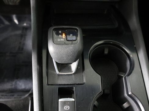 Used 2021 Nissan Rogue SV w/ Premium Package image 44