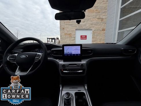 Used 2023 Ford Explorer XLT w/ Equipment Group 202A image 24