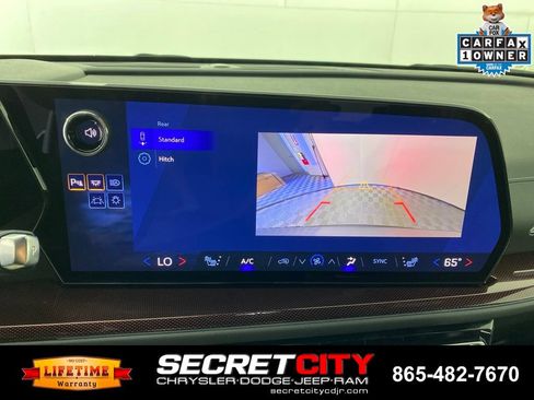 Used 2026 Chevrolet Traverse Z71 AWD/4WD image 21