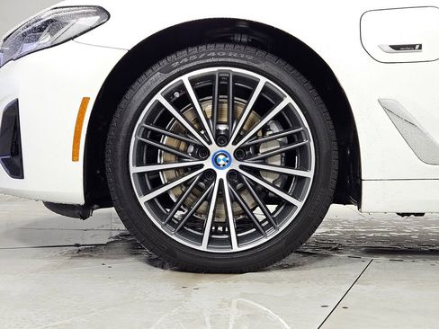 Used 2023 BMW 530e 530e iPerformance w/ Convenience Package image 5