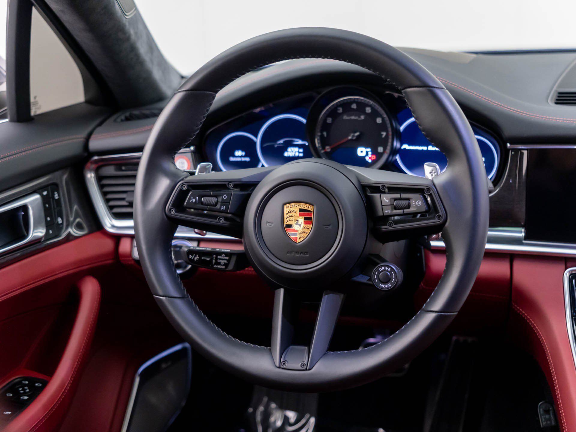 Certified 2023 Porsche Panamera Turbo S Executive AWD/4WD image 12