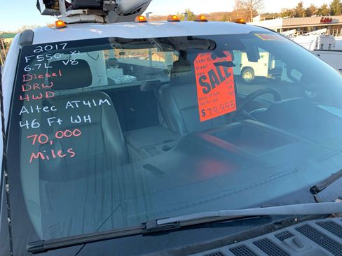 Used 2017 Ford F550 4x4 Regular Cab Super Duty image 3