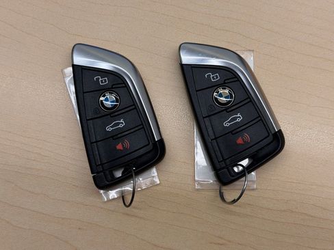 Used 2022 BMW 330i Sedan image 39