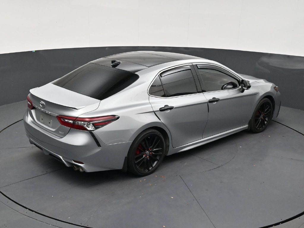 Used 2022 Toyota Camry XSE FWD image 16