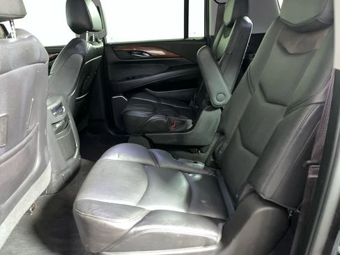 Used 2016 Cadillac Escalade ESV Premium image 27