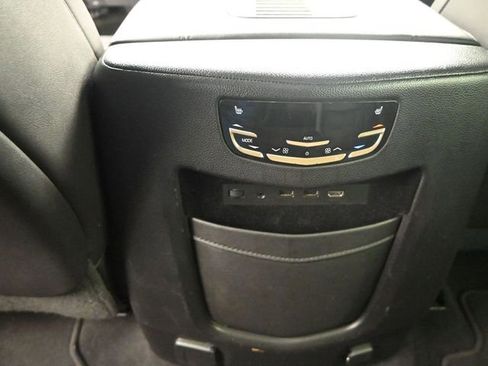 Used 2019 Cadillac Escalade Premium Luxury image 16