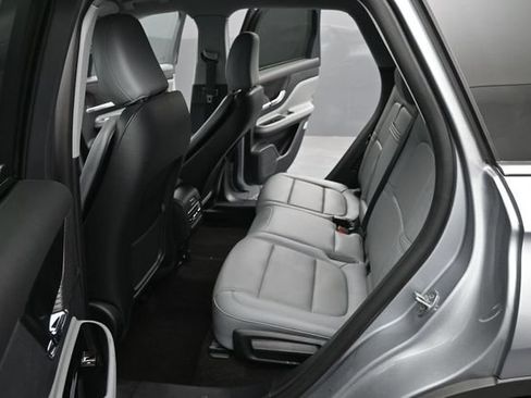 Used 2022 Lincoln Corsair Reserve w/ Elements Package FWD image 9
