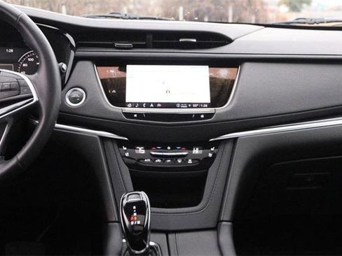 Used 2024 Cadillac XT5 Premium Luxury image 24