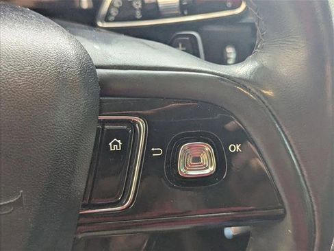 Used 2023 Lincoln Corsair Reserve w/ Equipment Group 201A image 11