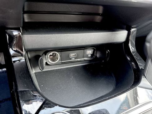 Used 2023 Kia Seltos S image 52