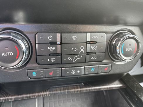 Used 2020 Ford F250 Lariat w/ Lariat Ultimate Package image 23