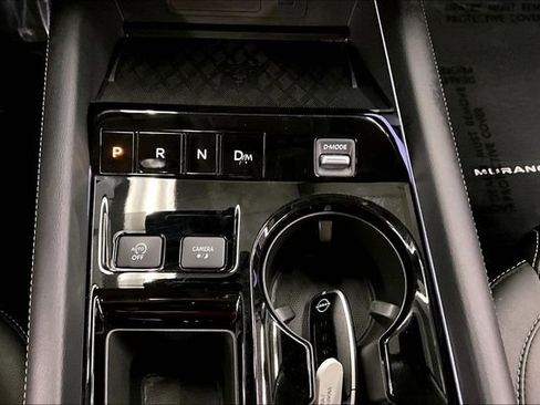 Used 2025 Nissan Murano SL image 37