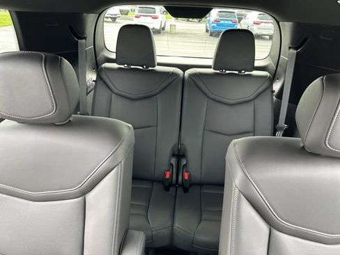 Used 2024 Cadillac XT6 Premium Luxury AWD/4WD image 34