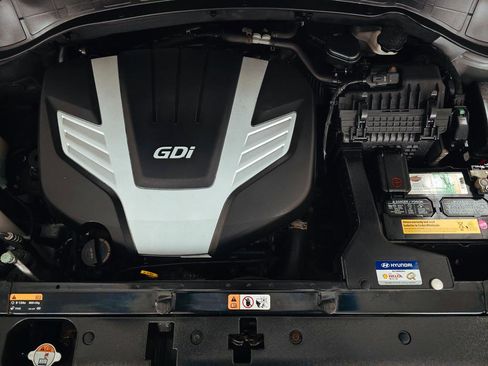 Used 2016 Hyundai Santa Fe SE AWD/4WD image 12