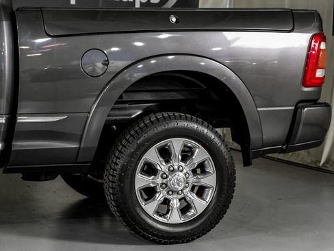 Used 2022 RAM 2500 Limited AWD/4WD image 13