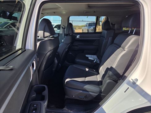 New 2026 Hyundai Santa Fe Limited image 17