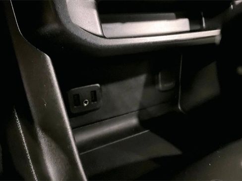 Used 2020 Chevrolet Colorado W/T image 33