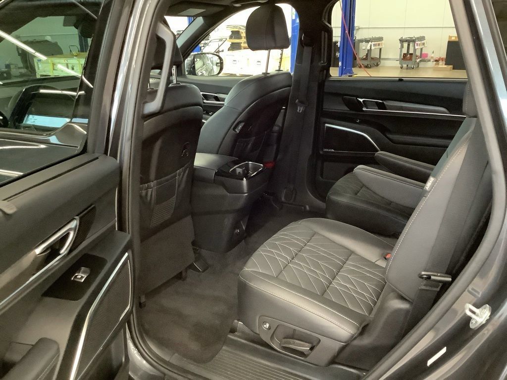 Certified 2024 Kia Telluride SX X-Line AWD/4WD image 16