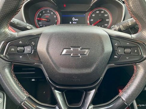 Used 2021 Chevrolet TrailBlazer RS w/ Sun and Liftgate Package image 10