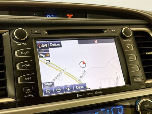 Used 2016 Toyota Highlander Limited FWD image 7