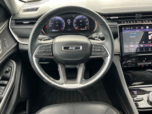 Used 2021 Jeep Grand Cherokee L Limited image 16