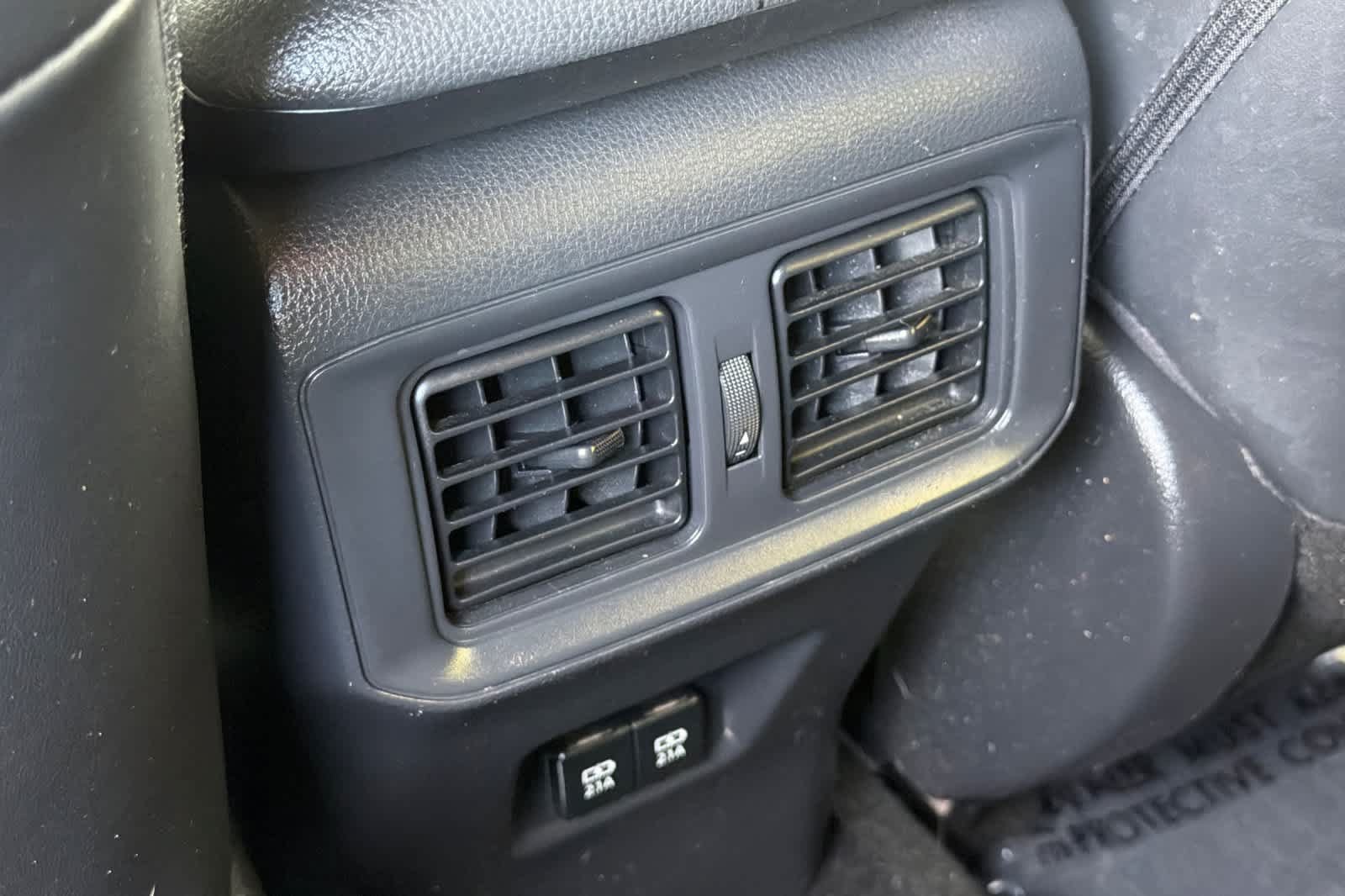 Used 2019 Toyota RAV4 XSE AWD/4WD image 14