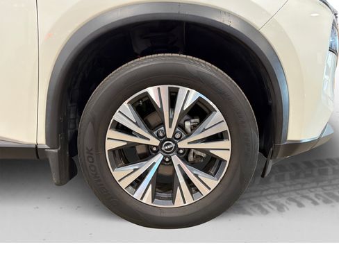 Used 2023 Nissan Rogue SV AWD/4WD image 48